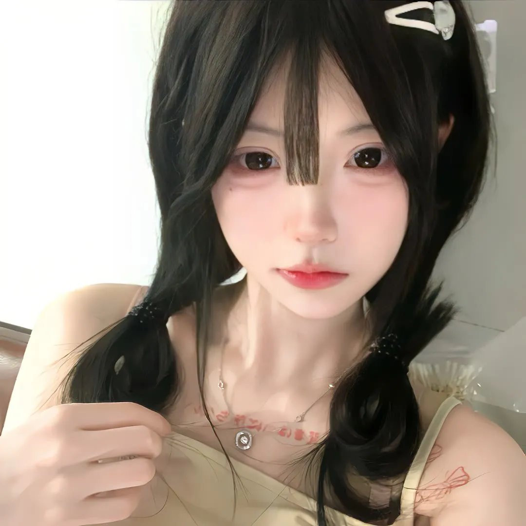 华颐：吞噬怪物的孩子